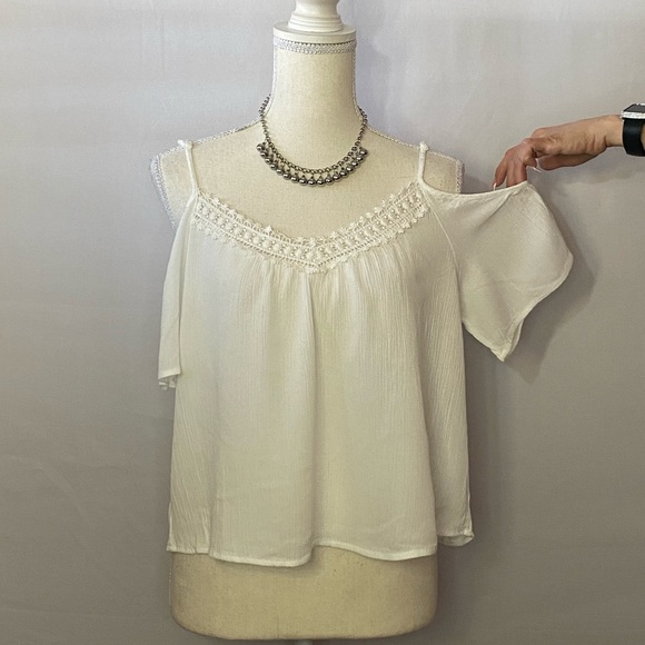 Tops - Tops/T-Shirts/Tanks👚 - 2 for $15 or 3 for $20 (Mix & Match)